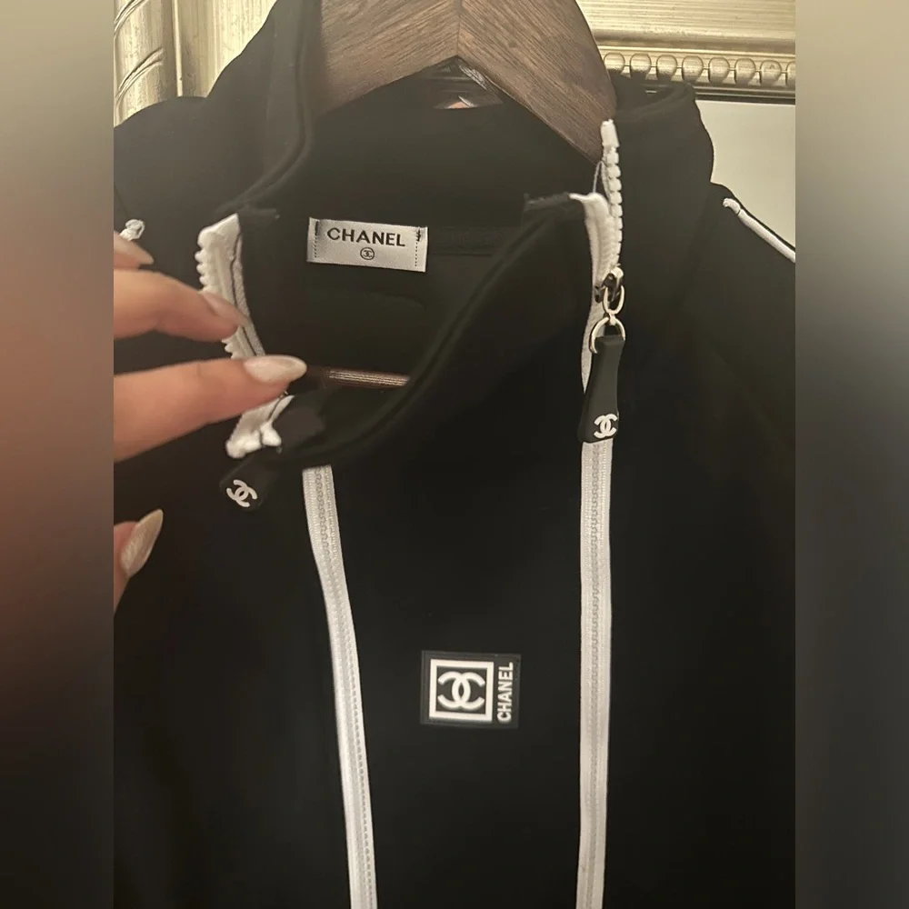 SOLD - Picture 4 of 4